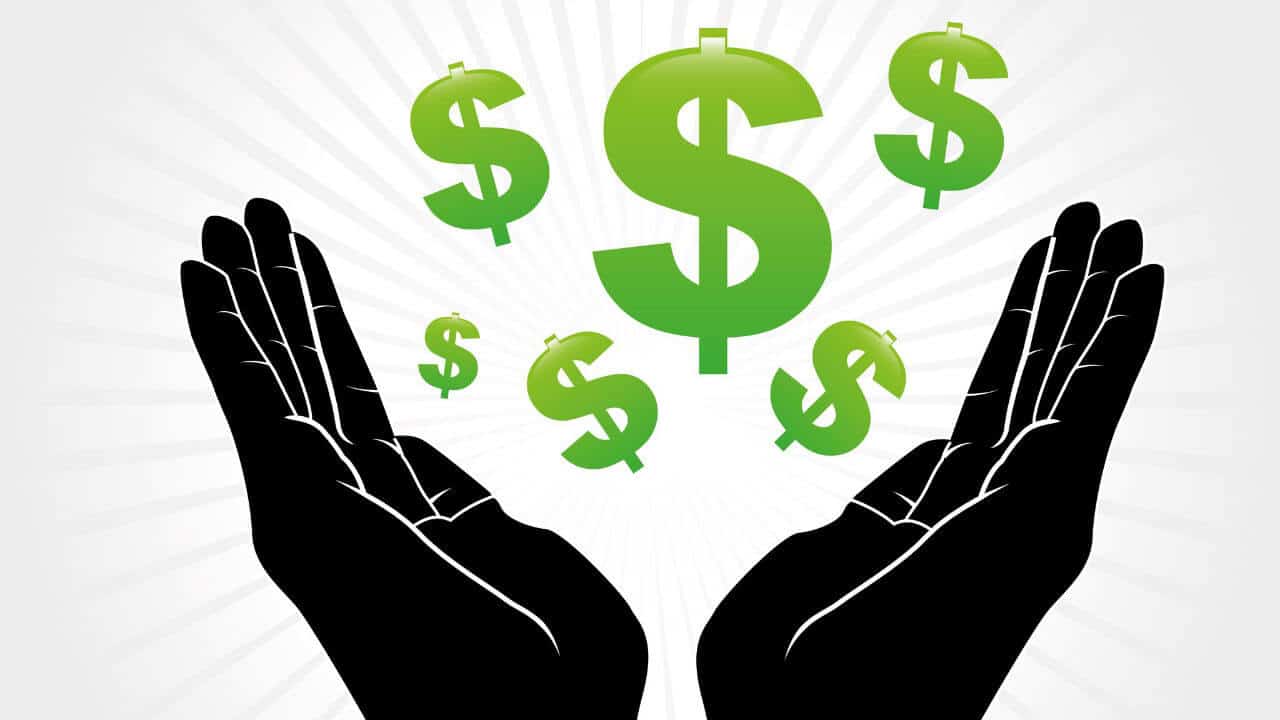 Manos con dinero
